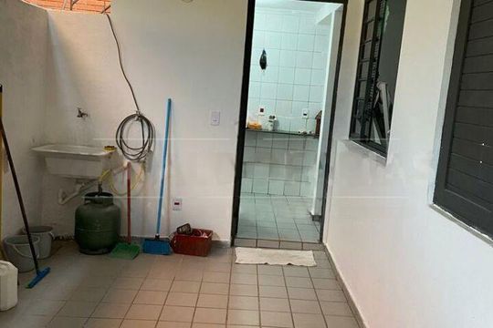 Casa à venda com 8 quartos, 350m² em Parque Planalto, São Paulo