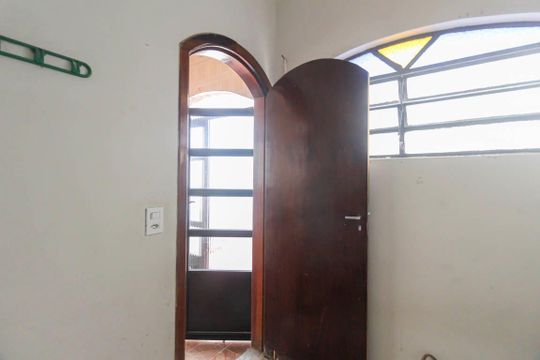 Quarto de Serviço de casa à venda com 3 quartos, 125m² em Jardim Vila Formosa, São Paulo