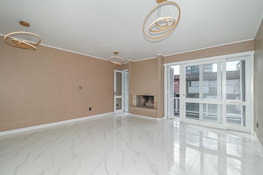 Sala de casa à venda com 3 quartos, 223m² em Jardim Lindóia, Porto Alegre