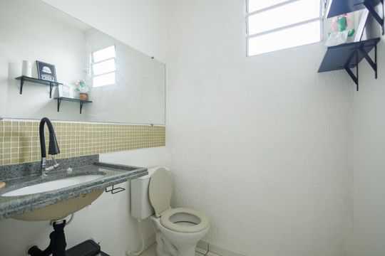 Lavabo de apartamento para alugar com 2 quartos, 178m² em Chacara do Visconde, Taubaté