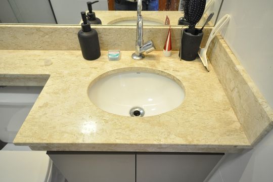 Banheiro de apartamento à venda com 2 quartos, 35m² em Vila Constança, São Paulo