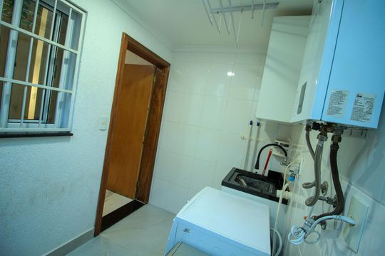 Casa de Condomínio à venda com 3 quartos, 110m² em Água Rasa, São Paulo