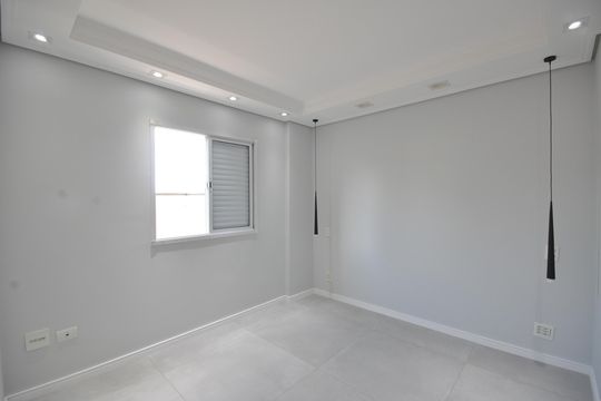 Quarto Suíte de apartamento para alugar com 3 quartos, 80m² em Vila Nivi, São Paulo