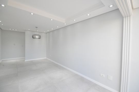 Sala de apartamento à venda com 3 quartos, 80m² em Vila Nivi, São Paulo
