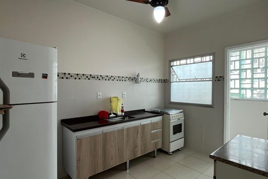 Cozinha de apartamento para alugar com 1 quarto, 92m² em Boqueirão, Santos