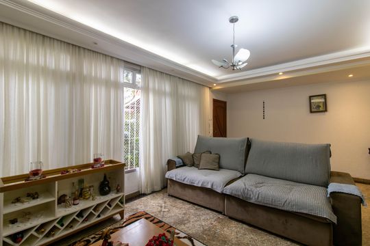 Casa à venda com 3 quartos, 279m² em Jardim Tamassia, Guarulhos