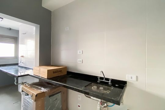 Cozinha  de apartamento à venda com 2 quartos, 72m² em Vila Guilhermina, São Paulo