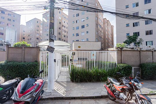 Fachada de apartamento à venda com 2 quartos, 42m² em Jardim das Gracas, São Paulo