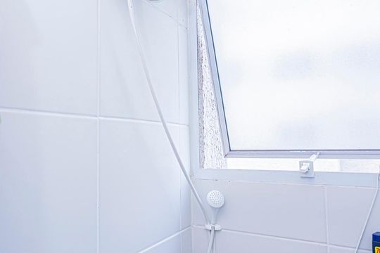 Banheiro de apartamento à venda com 2 quartos, 42m² em Jardim das Gracas, São Paulo