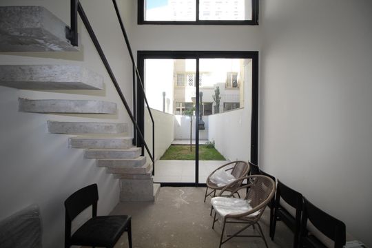 Sala de apartamento à venda com 1 quarto, 83m² em Rio Branco, Porto Alegre