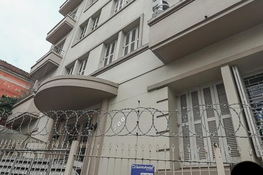 Fachada de apartamento à venda com 2 quartos, 67m² em Floresta, Porto Alegre