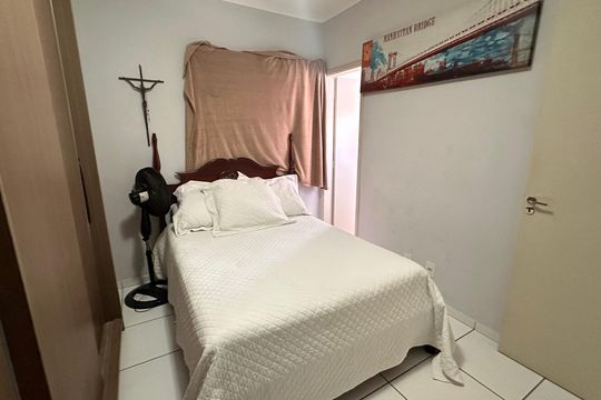 Casa à venda com 3 quartos, 101m² em Jardim Sabara, São Paulo