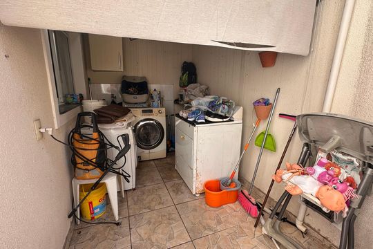 Casa à venda com 3 quartos, 101m² em Jardim Sabara, São Paulo