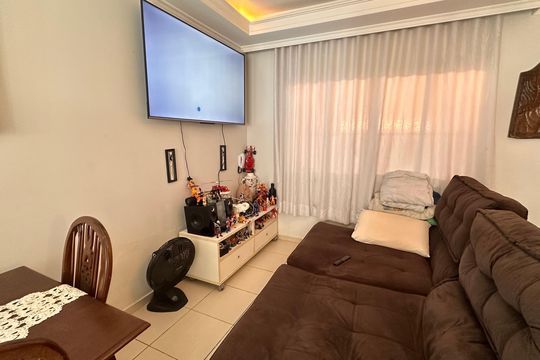 Casa à venda com 3 quartos, 101m² em Jardim Sabara, São Paulo