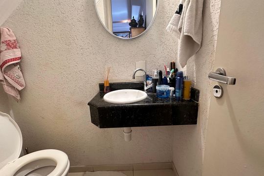 Casa à venda com 3 quartos, 101m² em Jardim Sabara, São Paulo
