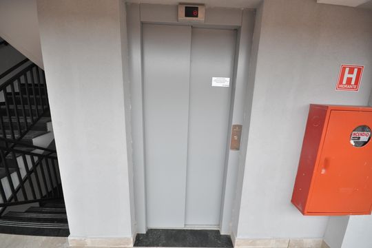 Elevador de apartamento à venda com 2 quartos, 45m² em Vila Rosa, São Paulo