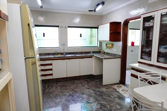 Cozinha de casa para alugar com 5 quartos, 542m² em Chácara Machadinho Ii, Americana