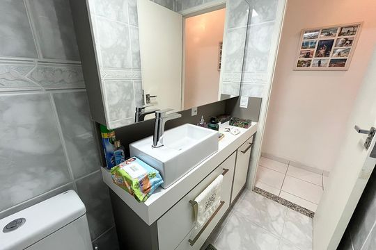 Banheiro de apartamento para alugar com 3 quartos, 70m² em Santana, São Paulo