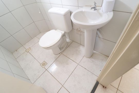 Banheiro Social de apartamento para alugar com 2 quartos, 44m² em Gávea, Uberlândia