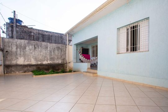 Garagem de casa à venda com 2 quartos, 500m² em Centro, Diadema
