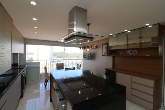 Cozinha de apartamento à venda com 2 quartos, 64m² em Vila Ema, São Paulo