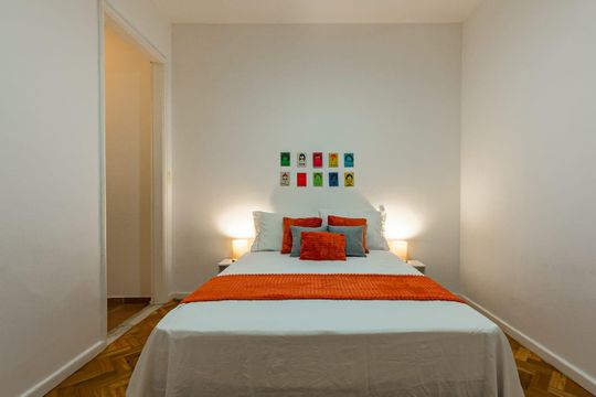 Quarto de apartamento à venda com 3 quartos, 110m² em Leme, Rio de Janeiro