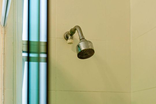 Banheiro de apartamento à venda com 3 quartos, 110m² em Leme, Rio de Janeiro