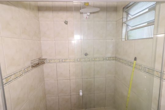 Banheiro da Suíte 1 de casa à venda com 5 quartos, 150m² em Novo Osasco, Osasco