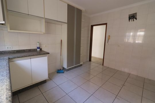 Cozinha de casa à venda com 5 quartos, 150m² em Novo Osasco, Osasco