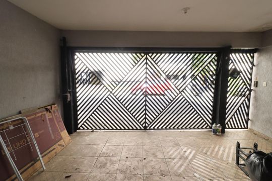 Garagem de casa à venda com 5 quartos, 150m² em Novo Osasco, Osasco