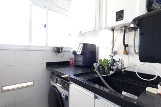 Área de Serviço de apartamento à venda com 3 quartos, 58m² em Vila Andrade, São Paulo