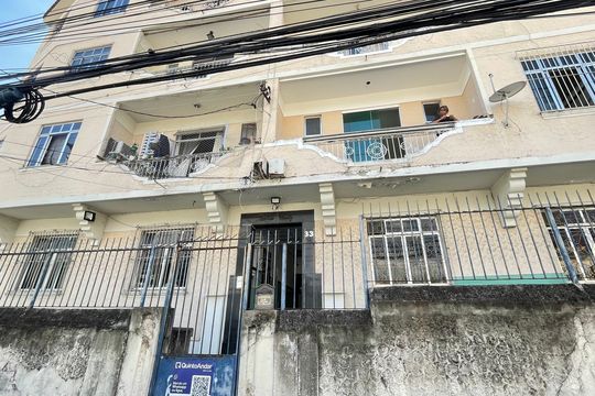 Plaquinha de apartamento à venda com 3 quartos, 77m² em Imperial de São Cristóvão, Rio de Janeiro