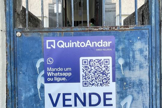 Plaquinha de apartamento à venda com 3 quartos, 77m² em Imperial de São Cristóvão, Rio de Janeiro