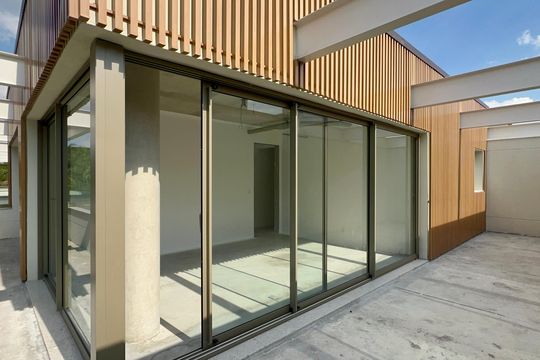 Varanda de casa de condomínio à venda com 4 quartos, 584m² em Alto de Pinheiros, São Paulo