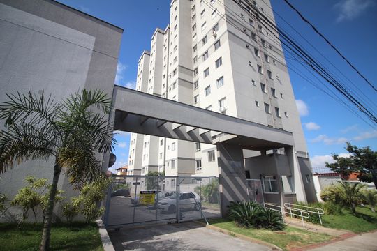 Fachada de apartamento à venda com 2 quartos, 45m² em Milionários, Belo Horizonte