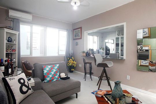 Sala de apartamento à venda com 3 quartos, 134m² em Azenha, Porto Alegre
