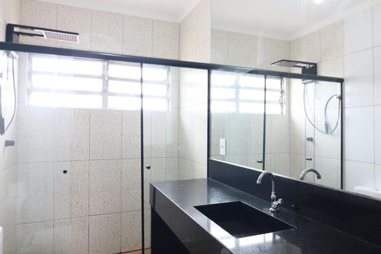 Banheiro Social de apartamento para alugar com 3 quartos, 85m² em Rudge Ramos, São Bernardo do Campo