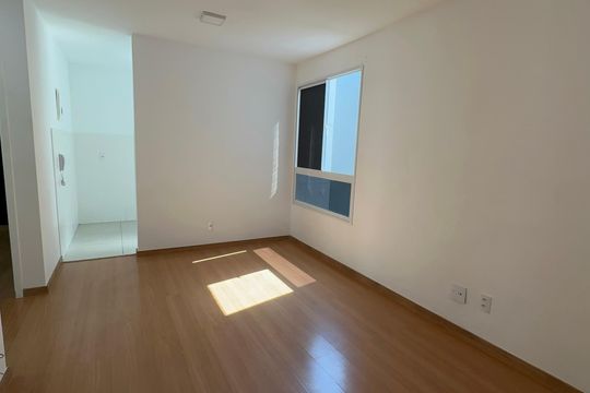 Sala de apartamento para alugar com 2 quartos, 49m² em Vargem Grande, Rio de Janeiro