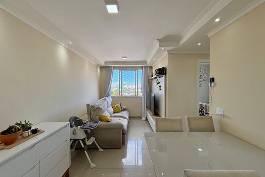 Sala  de apartamento à venda com 2 quartos, 43m² em Santo Amaro, São Paulo