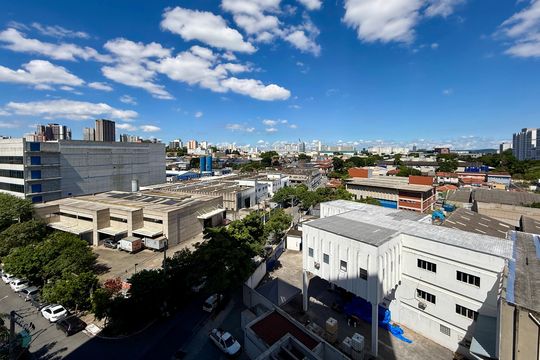 Vista de apartamento à venda com 2 quartos, 43m² em Santo Amaro, São Paulo