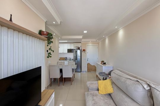 Sala  de apartamento à venda com 2 quartos, 43m² em Santo Amaro, São Paulo