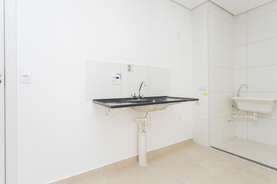 Cozinha de apartamento à venda com 2 quartos, 34m² em Usina Piratininga, São Paulo