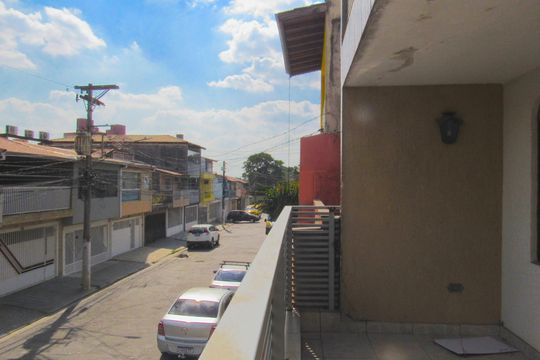 Varanda - Vista de casa à venda com 4 quartos, 205m² em Pestana, Osasco