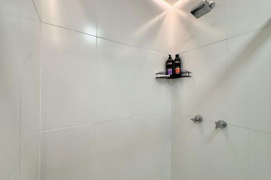 Banheiro de apartamento para alugar com 1 quarto, 24m² em Perdizes, São Paulo