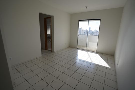 Apartamento à venda com 3 quartos, 79m² em Setor dos Funcionários, Goiânia