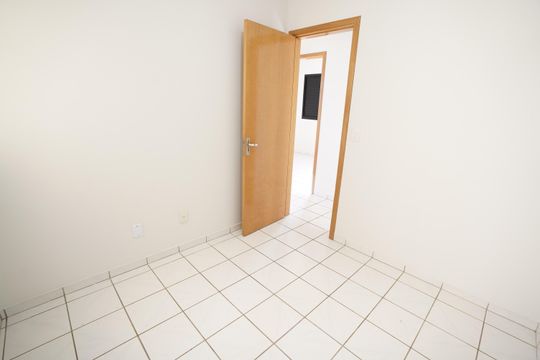 Apartamento à venda com 3 quartos, 79m² em Setor dos Funcionários, Goiânia