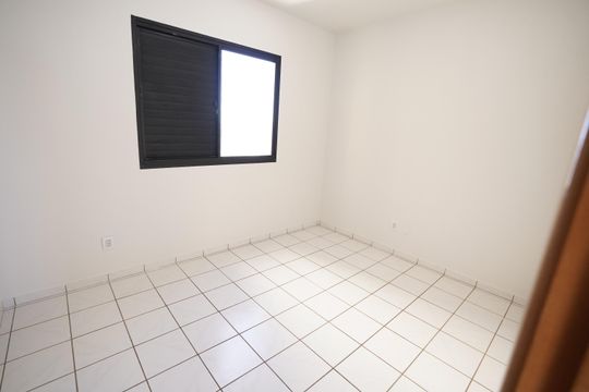 Apartamento à venda com 3 quartos, 79m² em Setor dos Funcionários, Goiânia