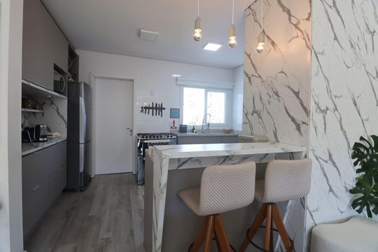 Cozinha - Armários de apartamento à venda com 3 quartos, 120m² em Centro, Canoas