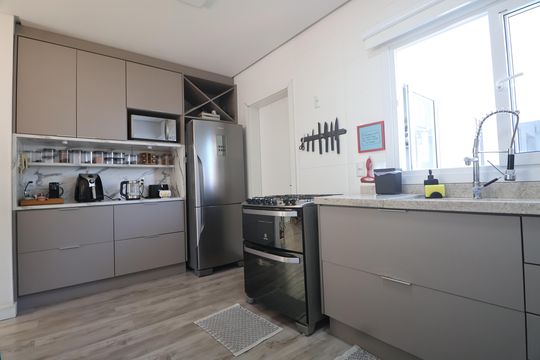 Cozinha - Armários de apartamento à venda com 3 quartos, 120m² em Centro, Canoas