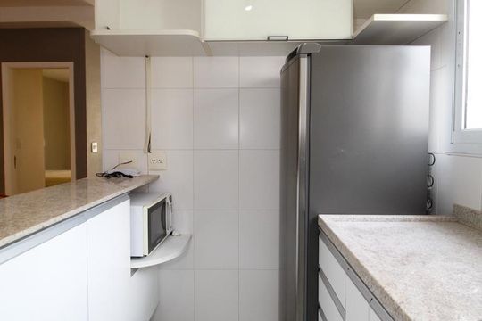 Cozinha de apartamento para alugar com 2 quartos, 90m² em Cerqueira César, São Paulo